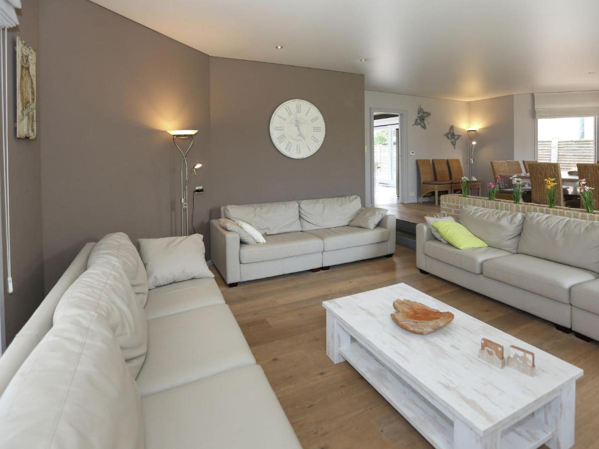 Splendid Villa In Middelkerke With Sauna Bubble Bath Bagian luar foto